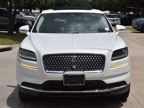 Used 2023 Lincoln Nautilus Reserve w/ Equipment Group 201A AWD/4WD image 3