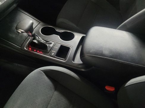 Used 2020 Kia Sorento LX image 26