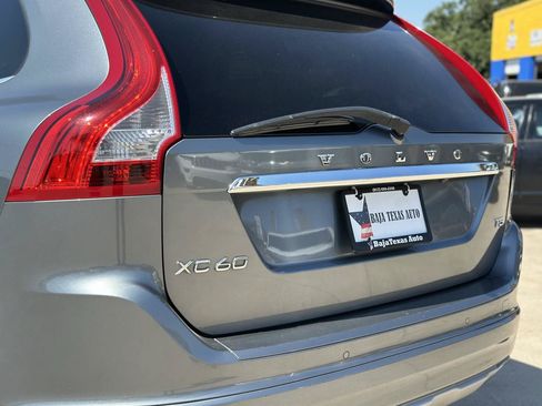 Used 2016 Volvo XC60 T5 Premier w/ Proximity Package FWD image 8