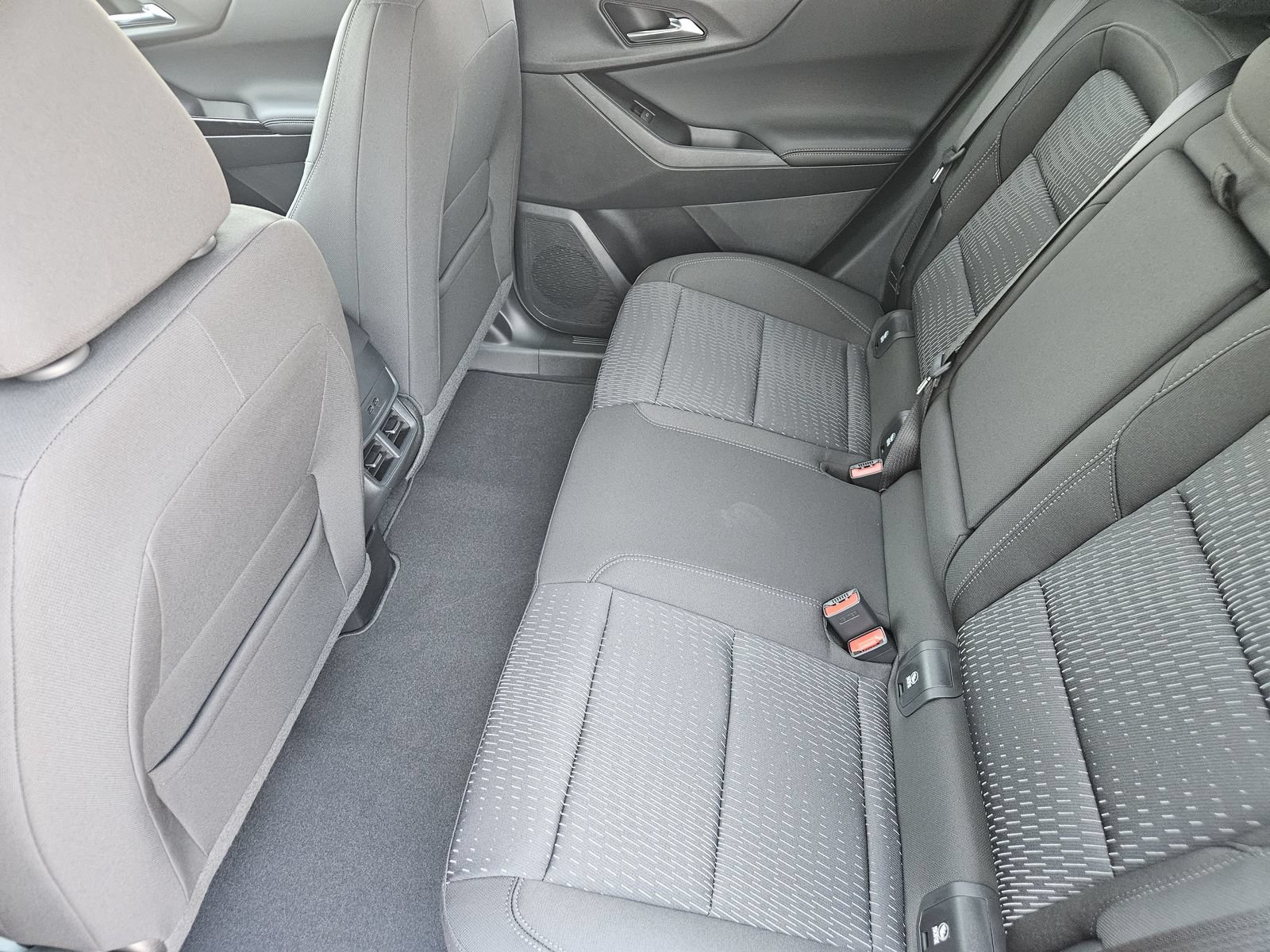 New 2027 Chevrolet Equinox LT FWD image 25