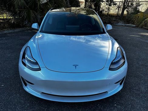 Used 2020 Tesla Model 3 Standard Range Plus image 4
