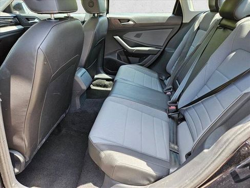 Used 2025 Volkswagen Jetta SE FWD image 17