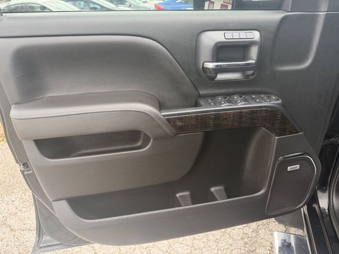 Used 2015 GMC Sierra 2500 Denali w/ Duramax Plus Package AWD/4WD image 13