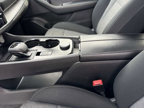 Used 2023 Nissan Rogue SV image 14