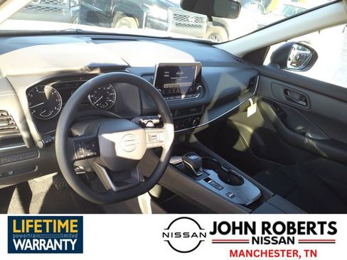 New 2025 Nissan Rogue S image 4