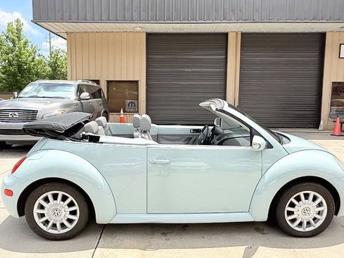 Used 2004 Volkswagen Beetle GLS FWD image 21