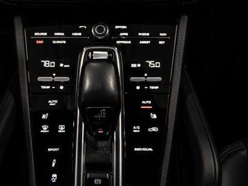 Used 2023 Porsche Cayenne S Platinum image 12