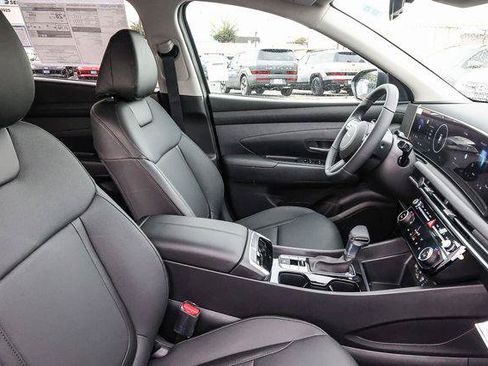 New 2026 Hyundai Tucson SEL FWD image 18