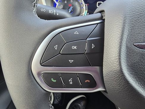 New 2026 Chrysler Pacifica Select image 21