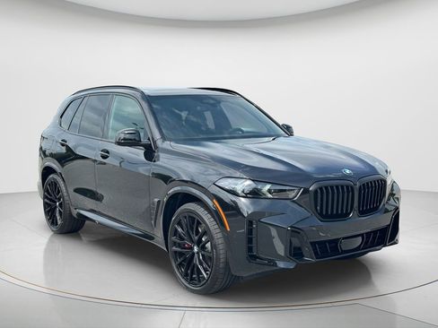 New 2026 BMW X5 xDrive40i w/ M Sport Package AWD/4WD image 3