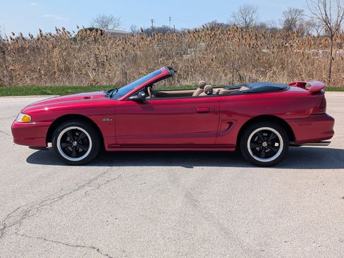 Used 1997 Ford Mustang GT image 30