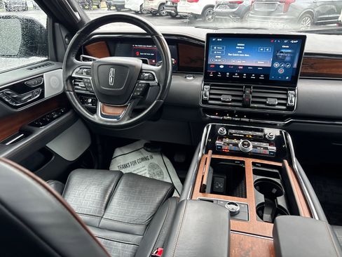 Certified 2023 Lincoln Navigator L Black Label AWD/4WD image 30