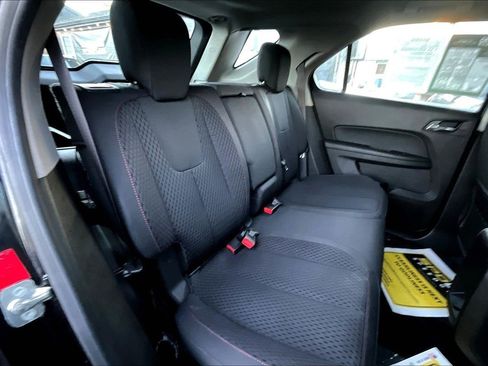 Used 2015 Chevrolet Equinox LS image 23