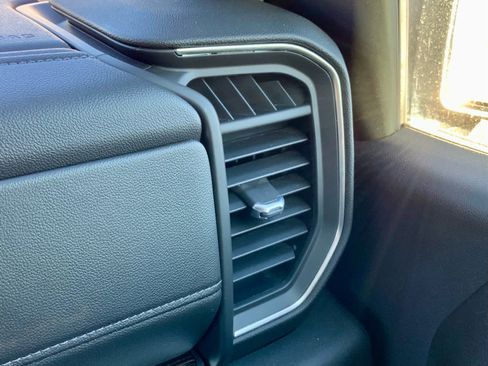 Used 2023 GMC Sierra 1500 Elevation image 46