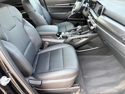 Used 2023 Kia Telluride S w/ S Sunroof Package FWD image 13