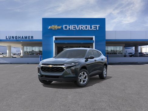 New 2026 Chevrolet Trax LS w/ LS Convenience Package FWD image 32