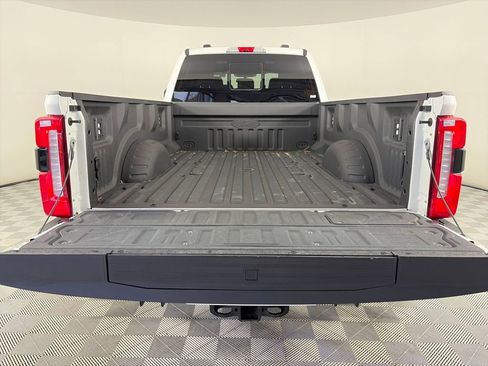 Used 2025 Ford F450 King Ranch w/ Chrome Package image 28
