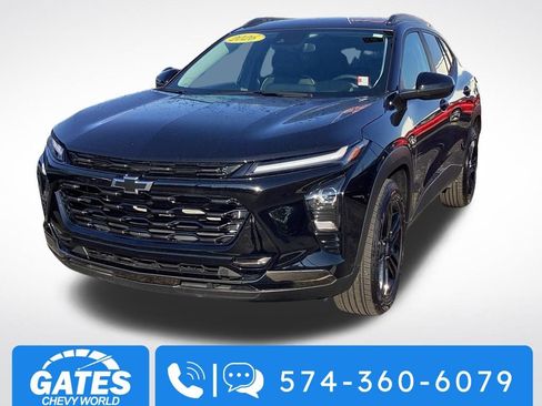 Used 2026 Chevrolet Trax ACTIV FWD image 5