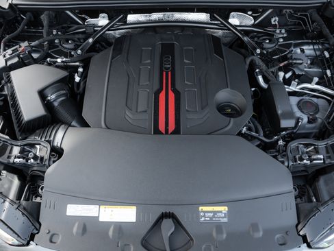 New 2025 Audi SQ5 Prestige image 40