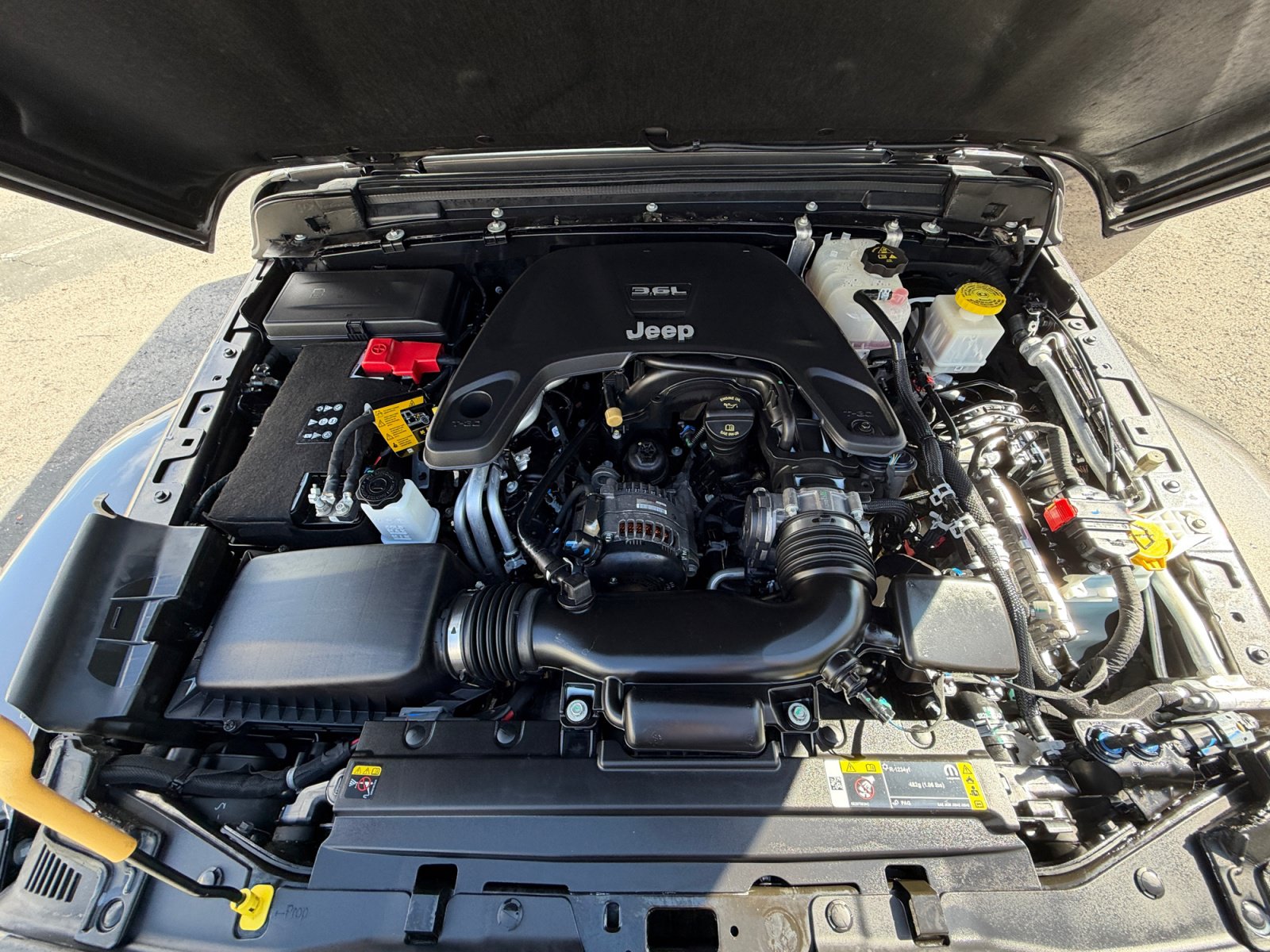 Used 2021 Jeep Gladiator Sport AWD/4WD image 10