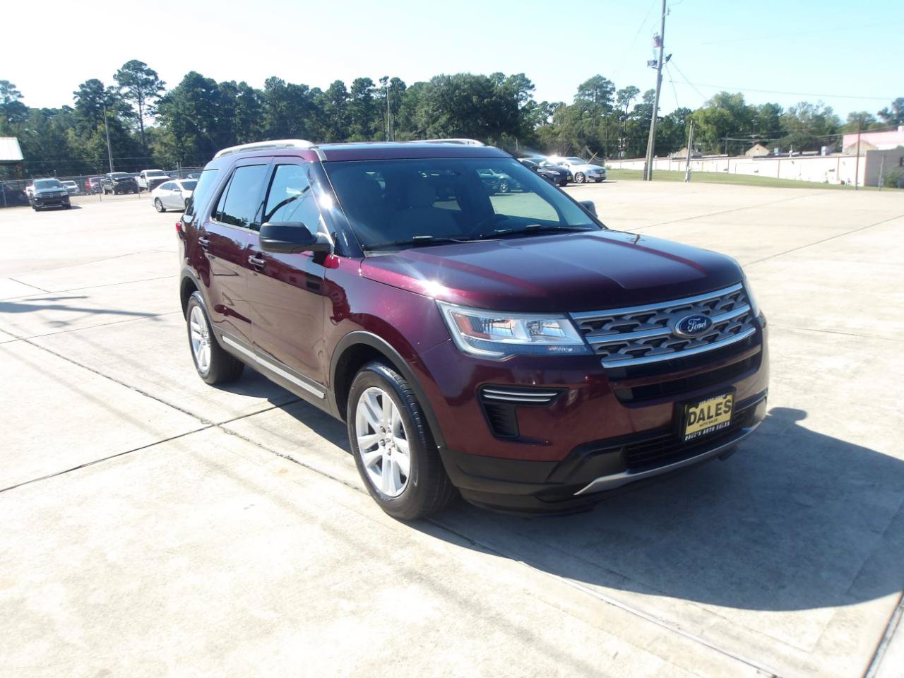 Used 2018 Ford Explorer XLT FWD image 4