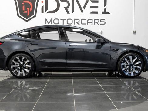 Used 2025 Tesla Model 3 Long Range image 9