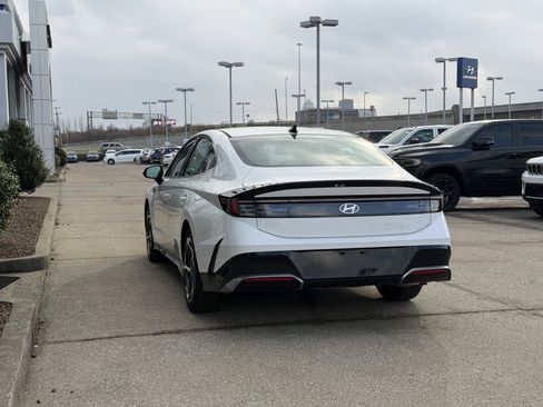 New 2026 Hyundai Sonata SEL FWD image 7