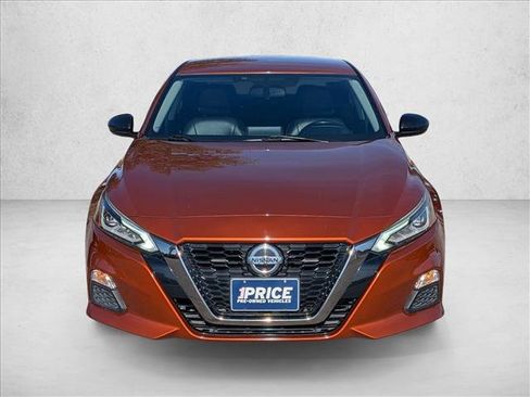 Used 2019 Nissan Altima 2.5 SR image 2