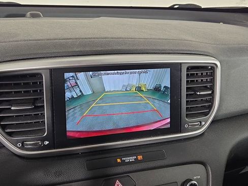 Certified 2022 Kia Sportage LX image 20