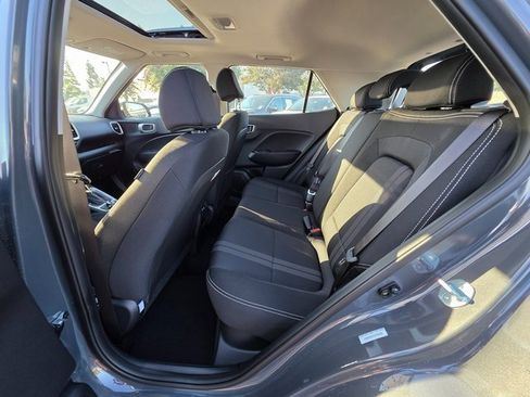 New 2025 Hyundai Venue SEL image 16