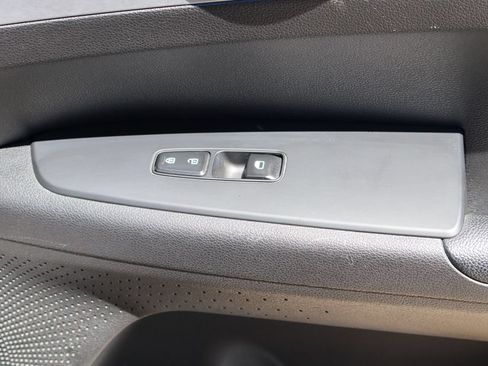 Used 2023 Kia Forte LXS FWD image 30