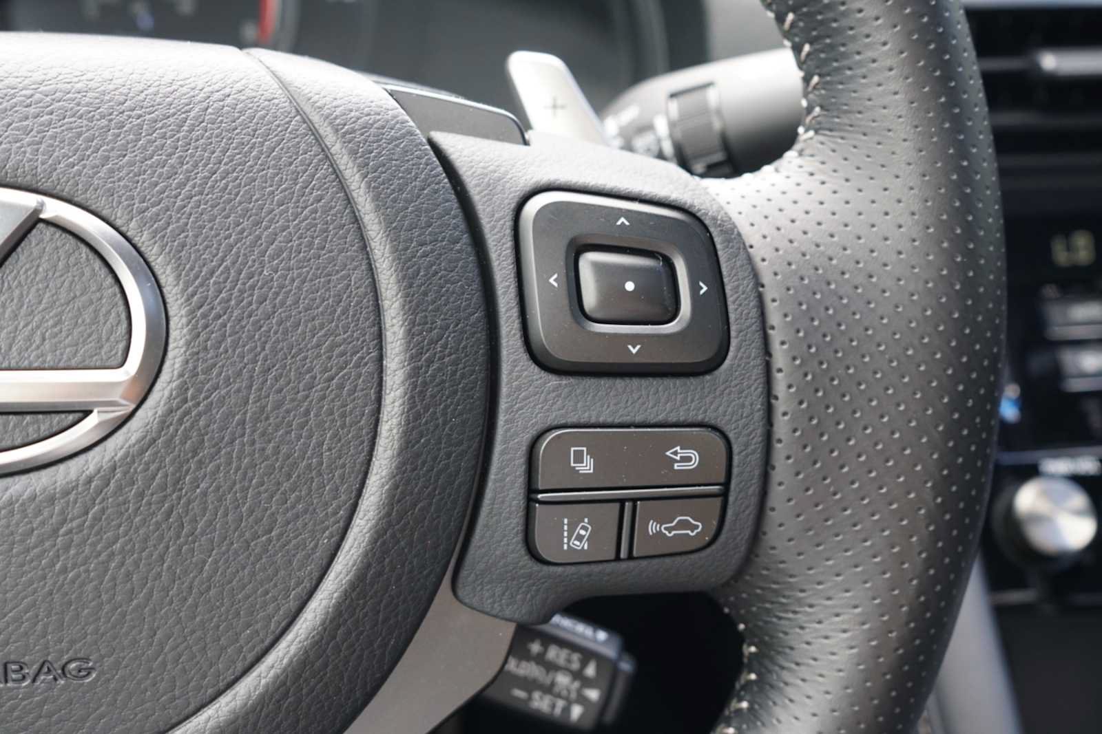 Used 2023 Lexus IS 350 F Sport w/ Accessory Package 2 RWD image 13