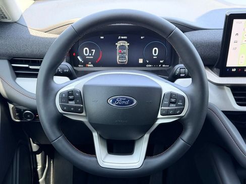 New 2026 Ford Explorer Active w/ Active Comfort Package RWD image 13