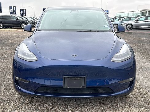 Used 2022 Tesla Model Y Performance image 11