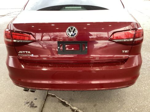 Used 2017 Volkswagen Jetta S image 8