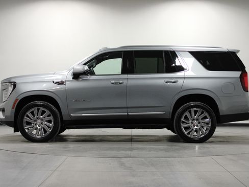 Used 2025 GMC Yukon Denali image 7