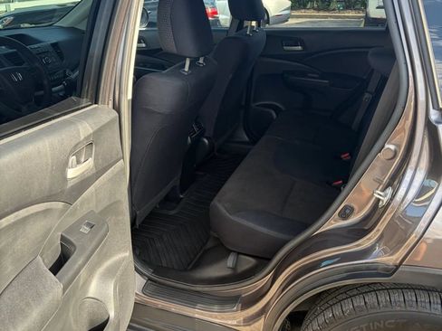 Used 2016 Honda CR-V SE image 10