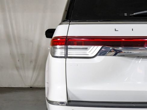 Used 2023 Lincoln Navigator L Reserve image 43