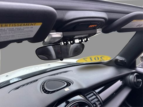 Used 2017 MINI Cooper Convertible image 17