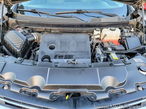 Certified 2019 Chevrolet Traverse LT image 30