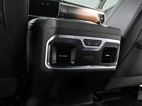 Used 2025 GMC Sierra 3500 Denali w/ Denali Reserve Package image 25