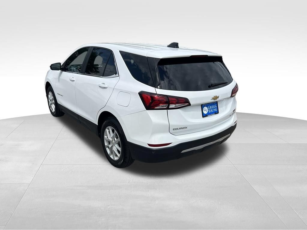 Used 2024 Chevrolet Equinox LT AWD/4WD image 4