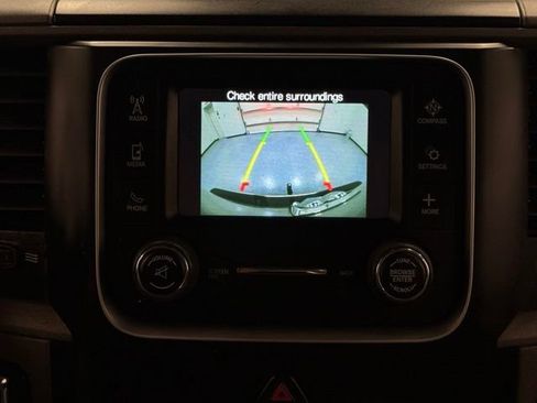 Used 2018 RAM 1500 Express AWD/4WD image 27