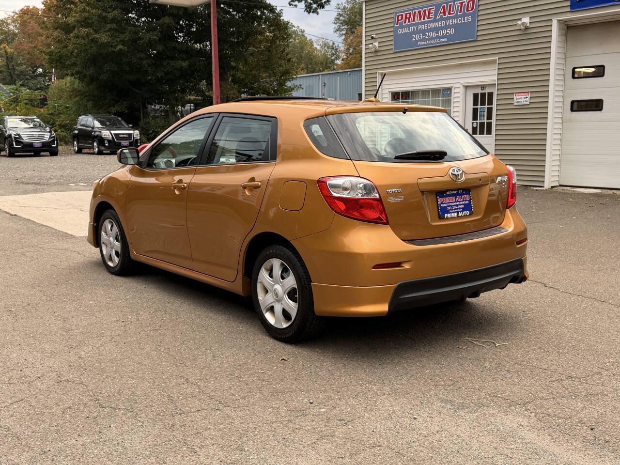 Used 2009 Toyota Matrix S w/ All Weather Guard Pkg FWD image 4
