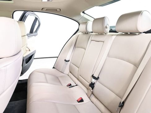 Used 2011 BMW 535i Sedan image 21