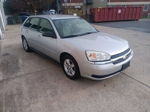 Used 2005 Chevrolet Malibu LS w/ Preferred Equipment Group image 4