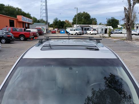 Used 2011 Jeep Grand Cherokee Laredo image 9