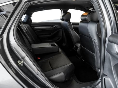 Used 2018 Honda Accord Sport image 29