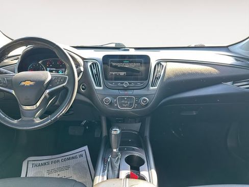 Used 2018 Chevrolet Malibu LT image 11