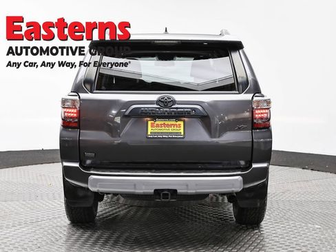 Used 2018 Toyota 4Runner TRD Off-Road Premium image 6
